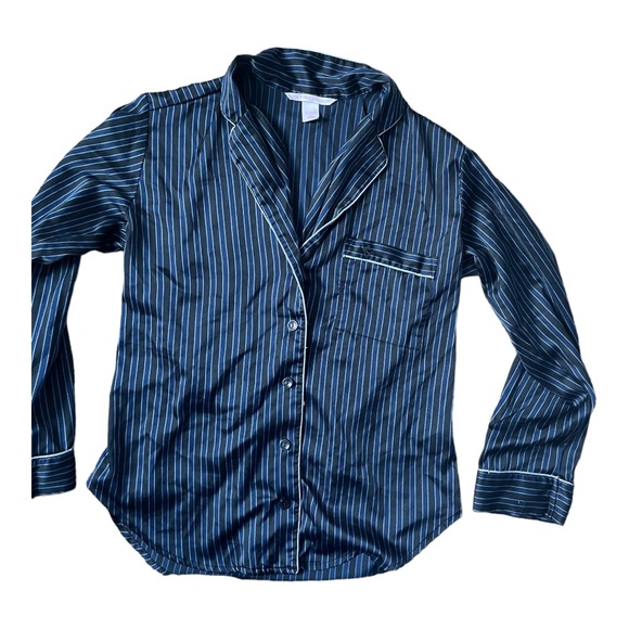 VICTORIA’S SECRET Pinstriped Matching Pajama Set Black and Blue Size Small Short - Picture 4 of 12